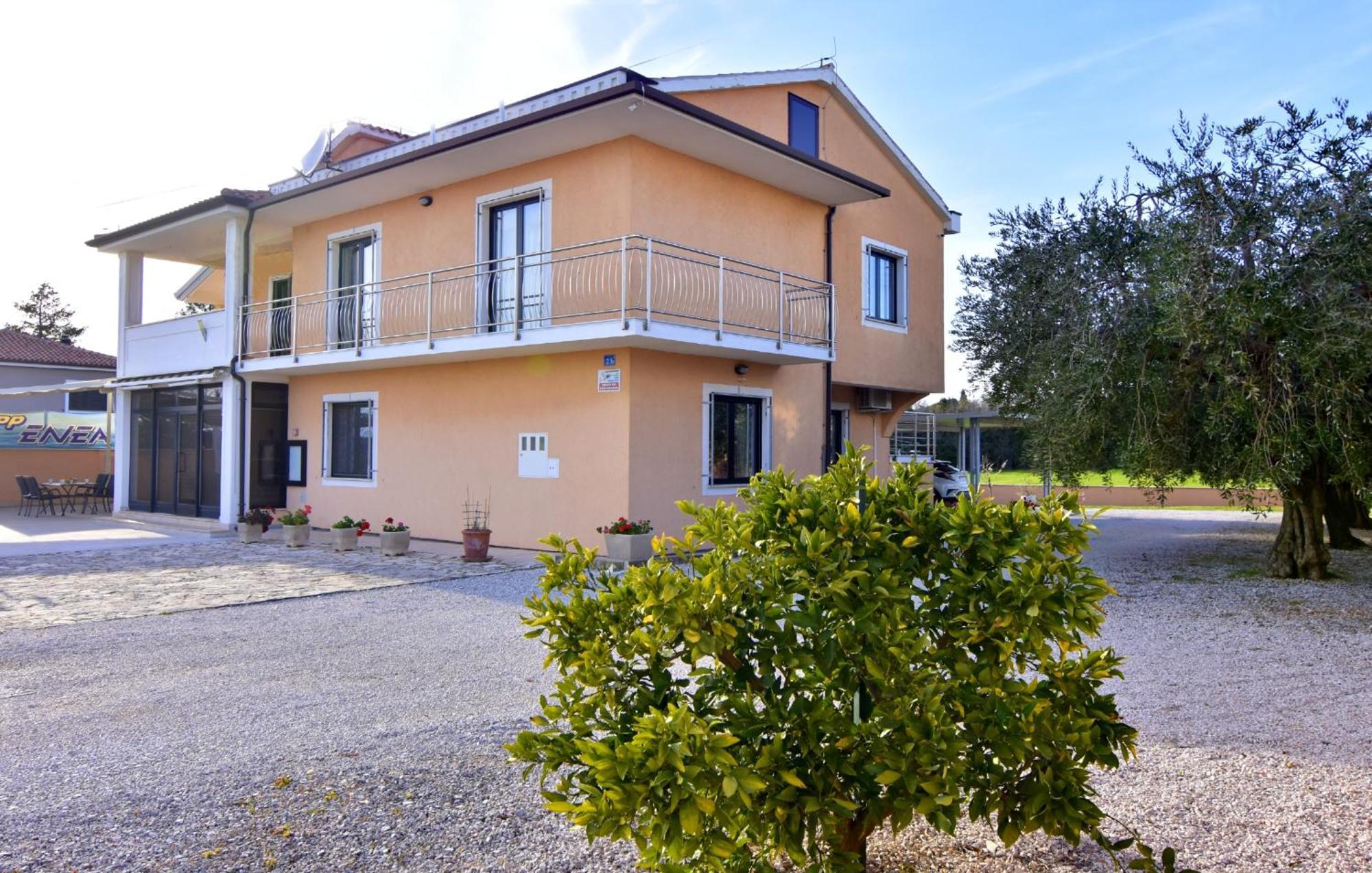 Apartments For Families With Children Savudrija, Umag - 22559 Kültér fotó